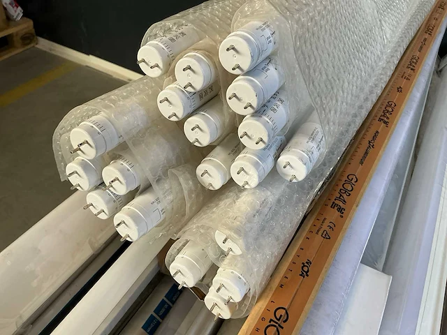 Partij diverse led tubes - afbeelding 4 van  6