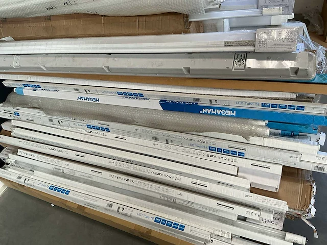 Partij diverse led tubes - afbeelding 6 van  6