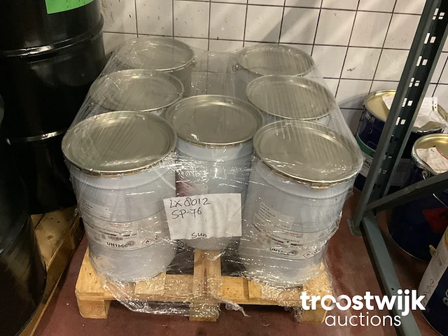 Partij diverse lijmen en coatings - afbeelding 4 van  15