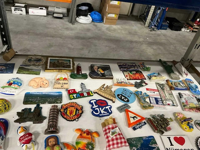 Partij diverse magneten (130x) - afbeelding 6 van  7