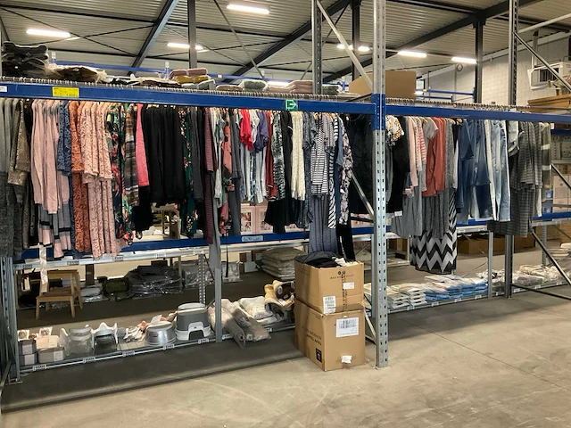 Partij diverse mama licious & love2wait zwangerschapskleding (285x) - afbeelding 1 van  24