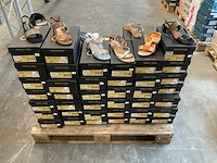 Partij diverse marco tozzi/ skechers/etc sandalen&hakken (69x) - afbeelding 1 van  14