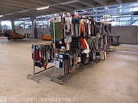 Partij diverse materiaal- en kleurstalen - afbeelding 1 van  29