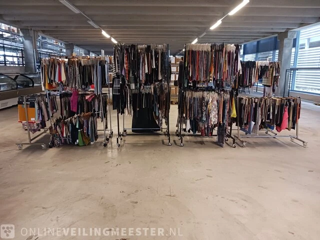 Partij diverse materiaal- en kleurstalen - afbeelding 12 van  29