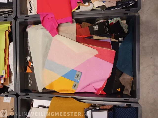 Partij diverse materiaal- en kleurstalen - afbeelding 17 van  21