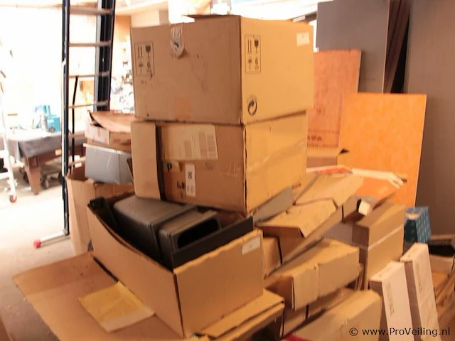 Partij diverse materialen - afbeelding 2 van  3