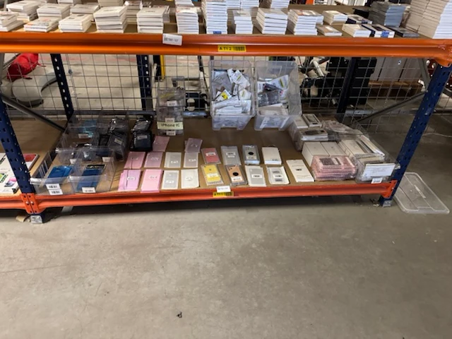 Partij diverse mobiele telefoonaccessoires iphone - afbeelding 1 van  12