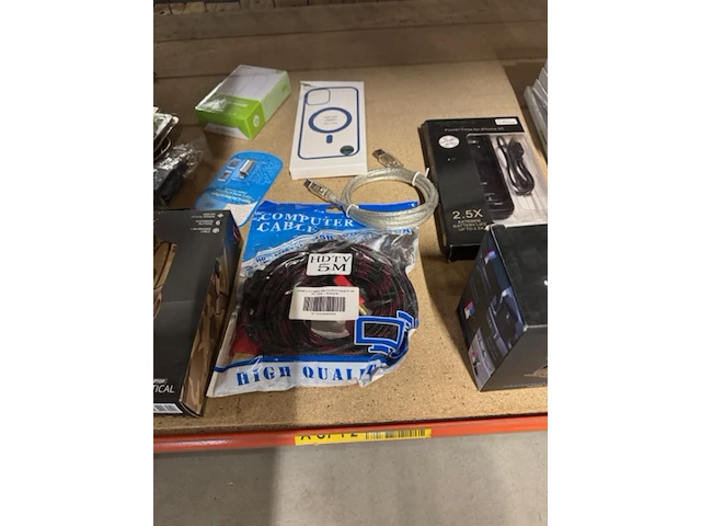 Partij diverse mobiele telefoonaccessoires - afbeelding 9 van  13