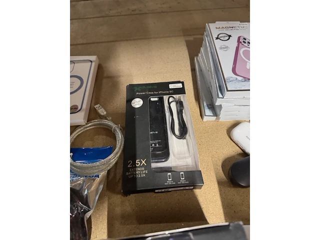 Partij diverse mobiele telefoonaccessoires - afbeelding 10 van  13
