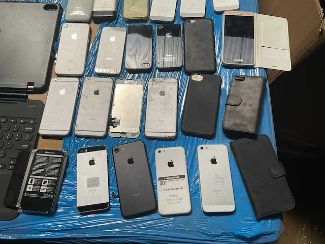 Partij diverse mobiele telefoons - afbeelding 7 van  9