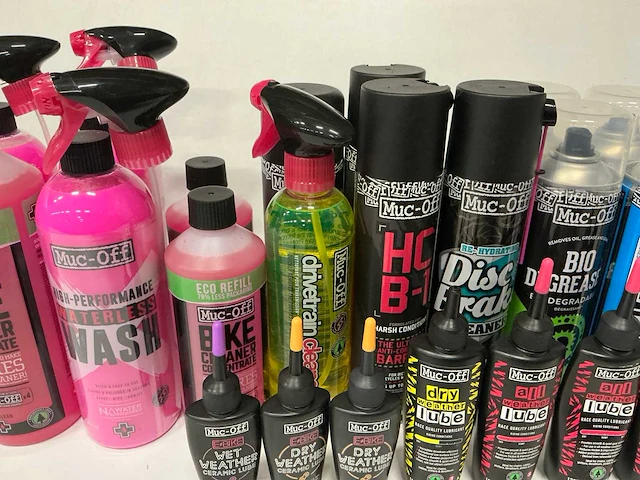 Partij diverse muc-off fietsonderhoud items (32x) - afbeelding 4 van  8