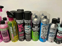 Partij diverse muc-off fietsonderhoud items (32x) - afbeelding 7 van  8