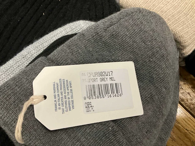 Partij diverse mutsen o.a carhartt/quiksilver/roxy/rebelrose (106x) - afbeelding 4 van  15