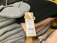Partij diverse mutsen o.a carhartt/quiksilver/roxy/rebelrose (106x) - afbeelding 5 van  15