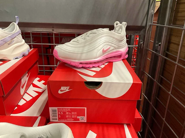 Partij diverse nike sneakers (38x) - afbeelding 3 van  5