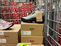 Partij diverse nike sneakers (52x) - afbeelding 6 van  6