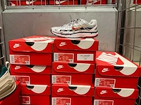 Partij diverse nike sneakers (55x) - afbeelding 3 van  5