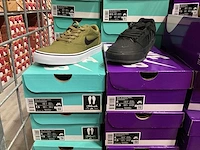 Partij diverse nike sneakers (57x) - afbeelding 2 van  5