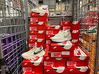 Partij diverse nike sneakers (58x) - afbeelding 1 van  6