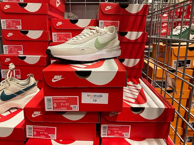 Partij diverse nike sneakers (58x) - afbeelding 4 van  6
