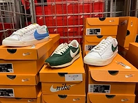 Partij diverse nike sneakers (69x) - afbeelding 2 van  5