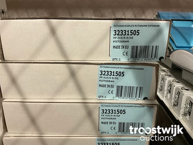 Partij diverse (nood)verlichting - afbeelding 19 van  22