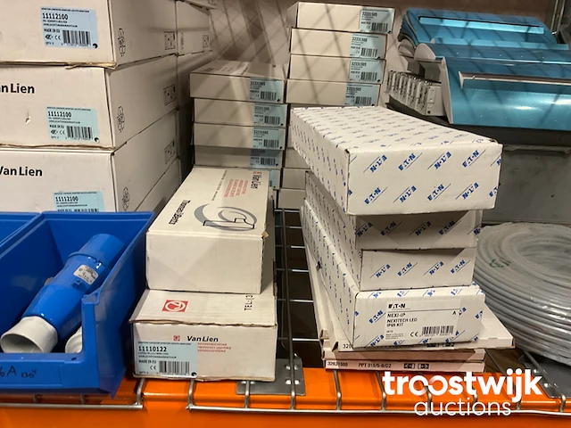 Partij diverse (nood)verlichting - afbeelding 22 van  22