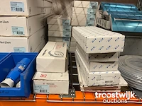Partij diverse (nood)verlichting - afbeelding 22 van  22