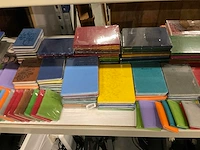Partij diverse notitieblokken&paspoorthouders (355x) - afbeelding 2 van  11
