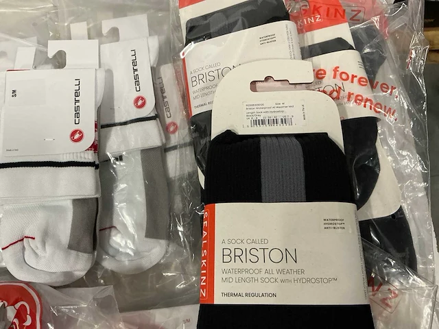Partij diverse o.a castelli/assos/sealskinz fietssokken (67x) - afbeelding 8 van  17