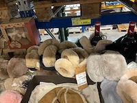 Partij diverse o.a oorwarmers/flessenjasjes/etc (48x) - afbeelding 4 van  8