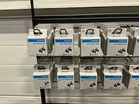Partij diverse o.a shimano disc brake pads/ spd cleat sets / overige (194x) - afbeelding 18 van  24