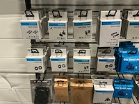 Partij diverse o.a shimano disc brake pads/ spd cleat sets / overige (194x) - afbeelding 22 van  24