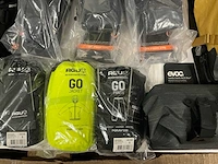 Partij diverse o.a sks/evoc/agu fiets tasjes/rain essentials (15x) - afbeelding 2 van  11