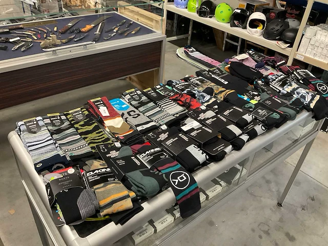 Partij diverse o.a stance/dakine/monsroyale sokken (48x) - afbeelding 8 van  15