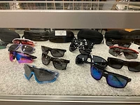 Partij diverse oakley zonnebrillen (19x) - afbeelding 5 van  9