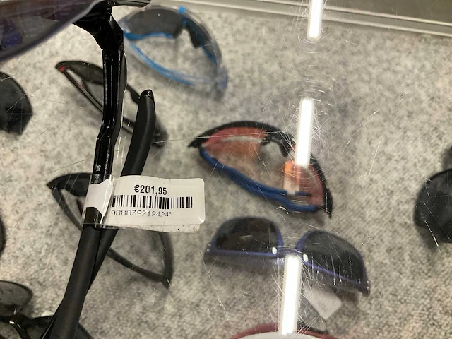 Partij diverse oakley zonnebrillen (19x) - afbeelding 7 van  9