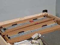 Partij diverse onderdelen en garage inventaris - afbeelding 3 van  9