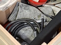 Partij diverse onderdelen en garage inventaris - afbeelding 7 van  9
