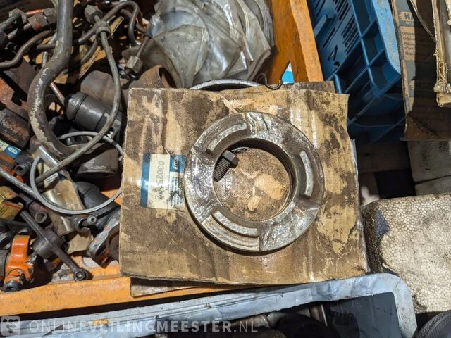 Partij diverse onderdelen voor hatz motoren - afbeelding 18 van  32