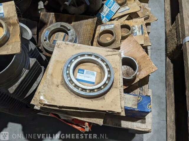 Partij diverse onderdelen voor hatz motoren - afbeelding 12 van  32