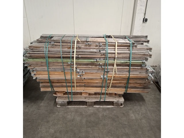 Partij diverse palletranden - afbeelding 4 van  7