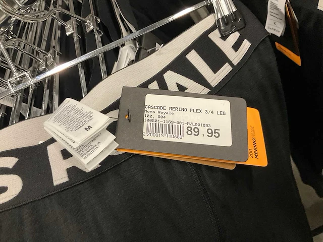 Partij diverse peakperformance/arcteryx/monsroyale thermokleding (72x) - afbeelding 18 van  29
