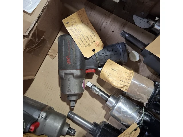 Partij diverse pneumatische slagmoersleutels, o.a ingersoll rand - afbeelding 3 van  7