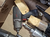 Partij diverse pneumatische slagmoersleutels, o.a ingersoll rand - afbeelding 3 van  7
