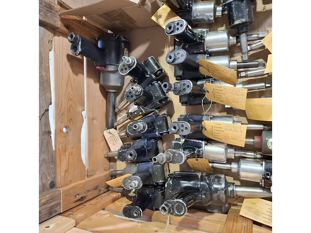 Partij diverse pneumatische slagmoersleutels, o.a ingersoll rand - afbeelding 5 van  7