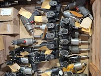 Partij diverse pneumatische slagmoersleutels, o.a ingersoll rand - afbeelding 7 van  7