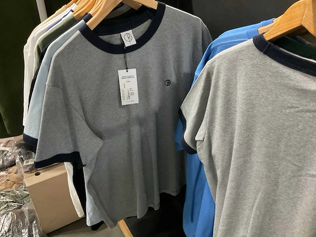 Partij diverse polarskate t-shirts (25x) - afbeelding 13 van  17