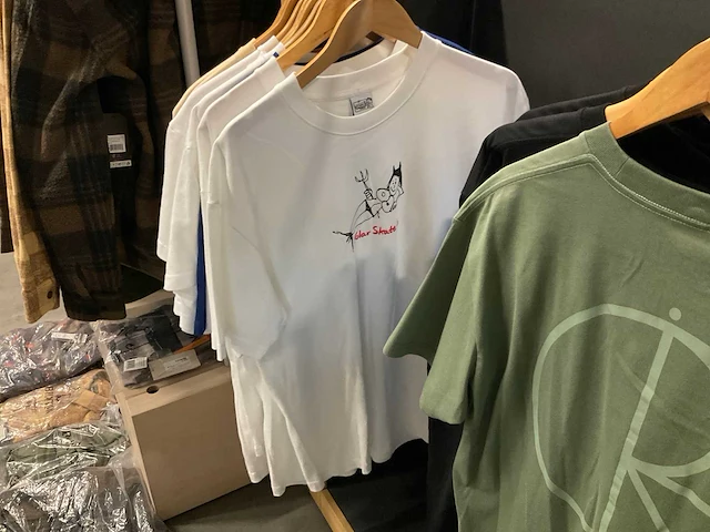 Partij diverse polarskate t-shirts (25x) - afbeelding 16 van  17