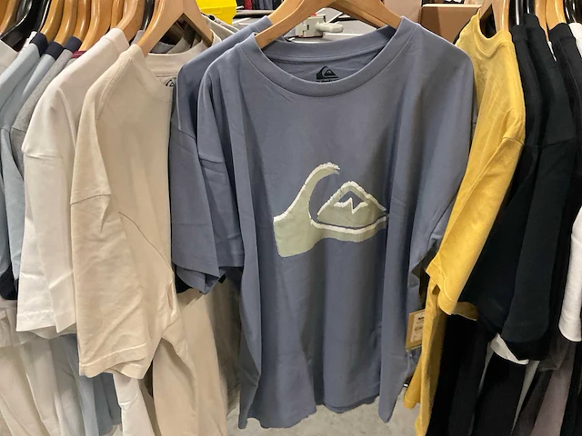 Partij diverse polarskate/brixton/huf/quicksilver t-shirts (49x) - afbeelding 4 van  40